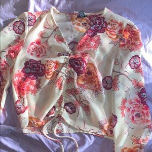 Runched front crop T shirt